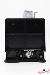 Singer Featherweight 221 Sewing Machine, "First-Run" 1933 AD5460**