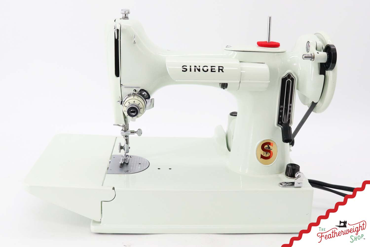 Singer Featherweight 221K Sewing Machine, WHITE - EV943***