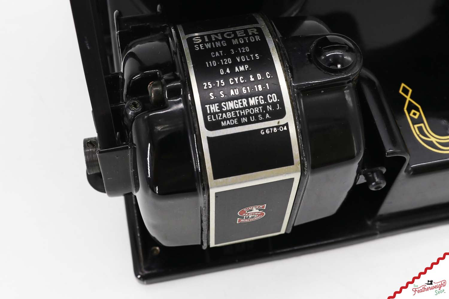 Singer Featherweight 221 Sewing Machine, AM697*** - 1957