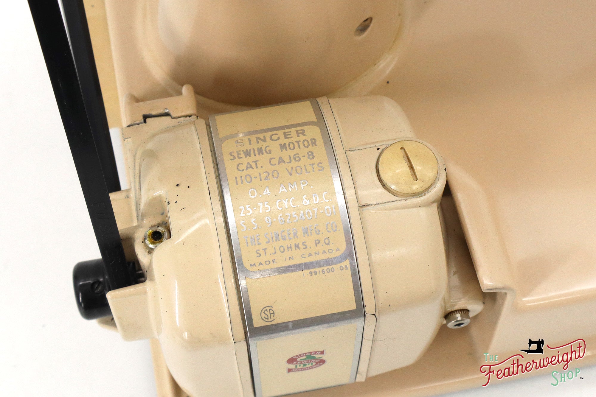 Singer Featherweight 221J Sewing Machine, Tan - JE1598**