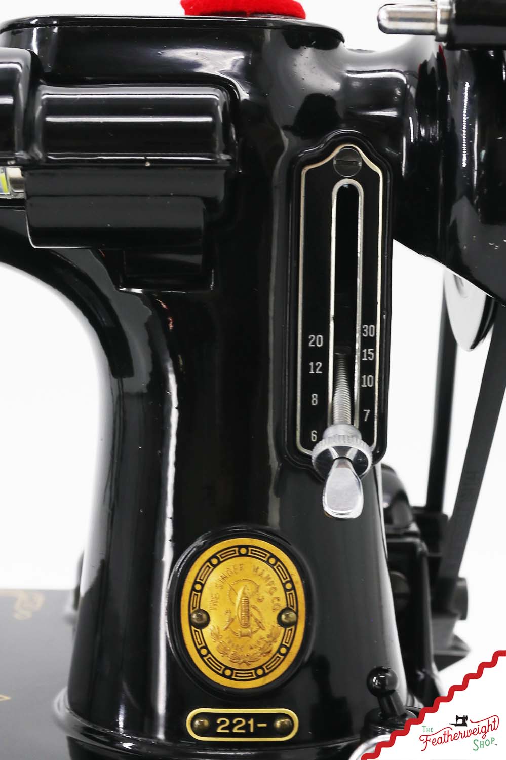 Singer Featherweight 221 Sewing Machine, AM697*** - 1957