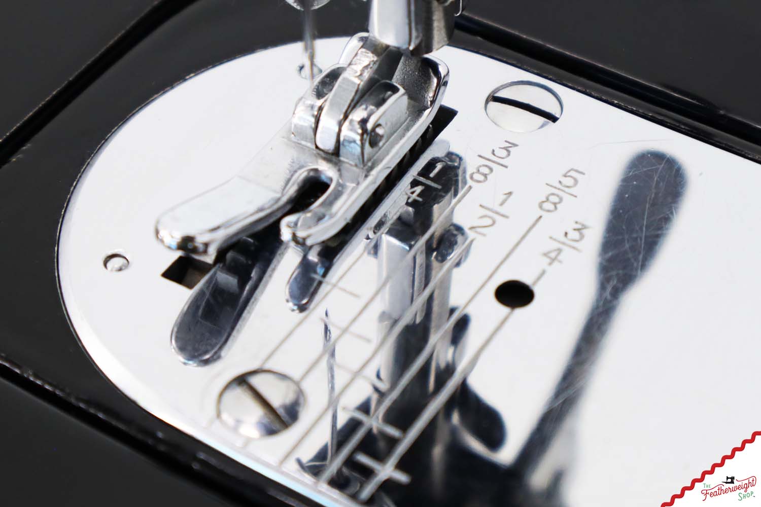 Singer Featherweight 222K Sewing Machine - EJ9122**, 1954