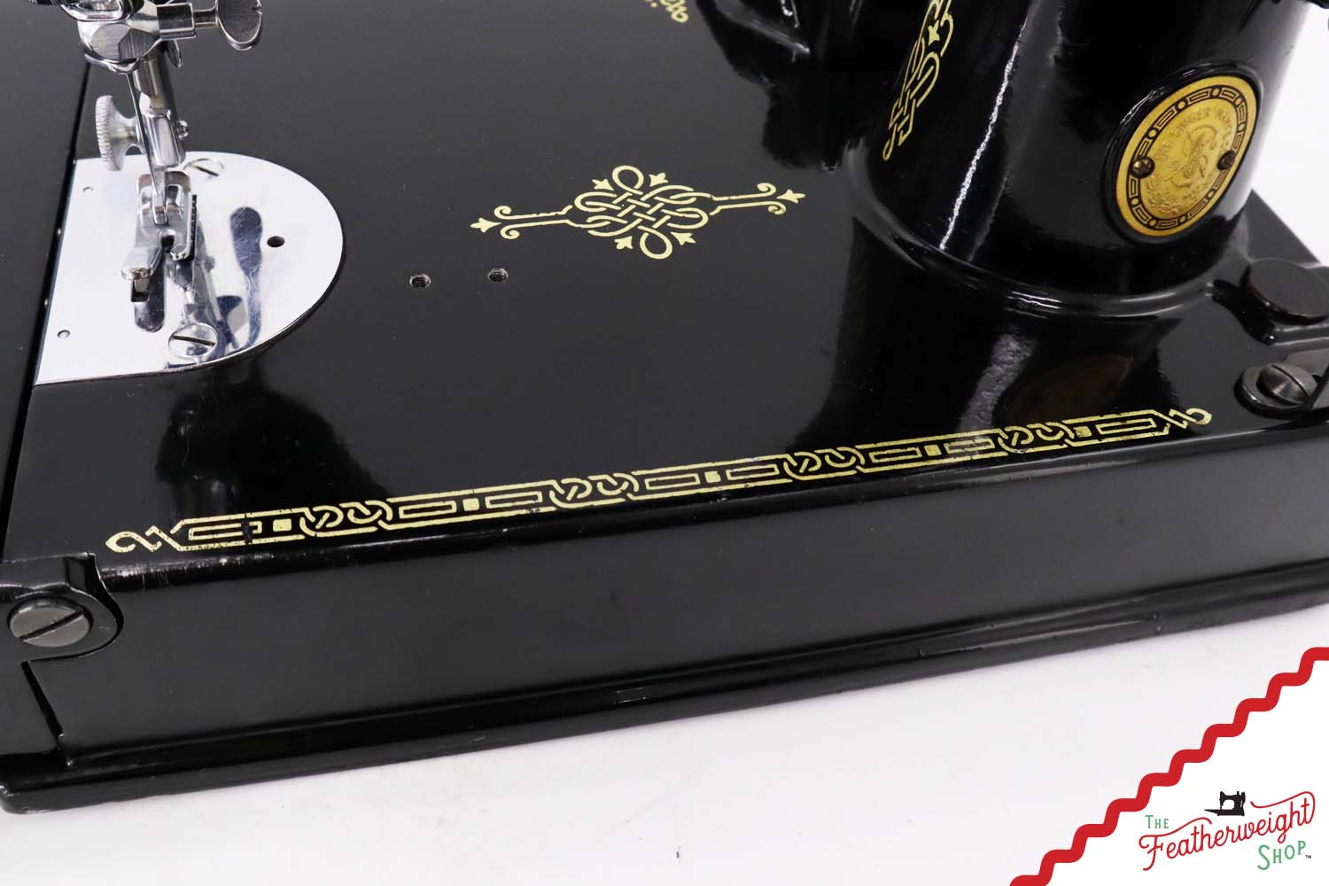 Singer Featherweight 221K Sewing Machine, 1953 - EH894***