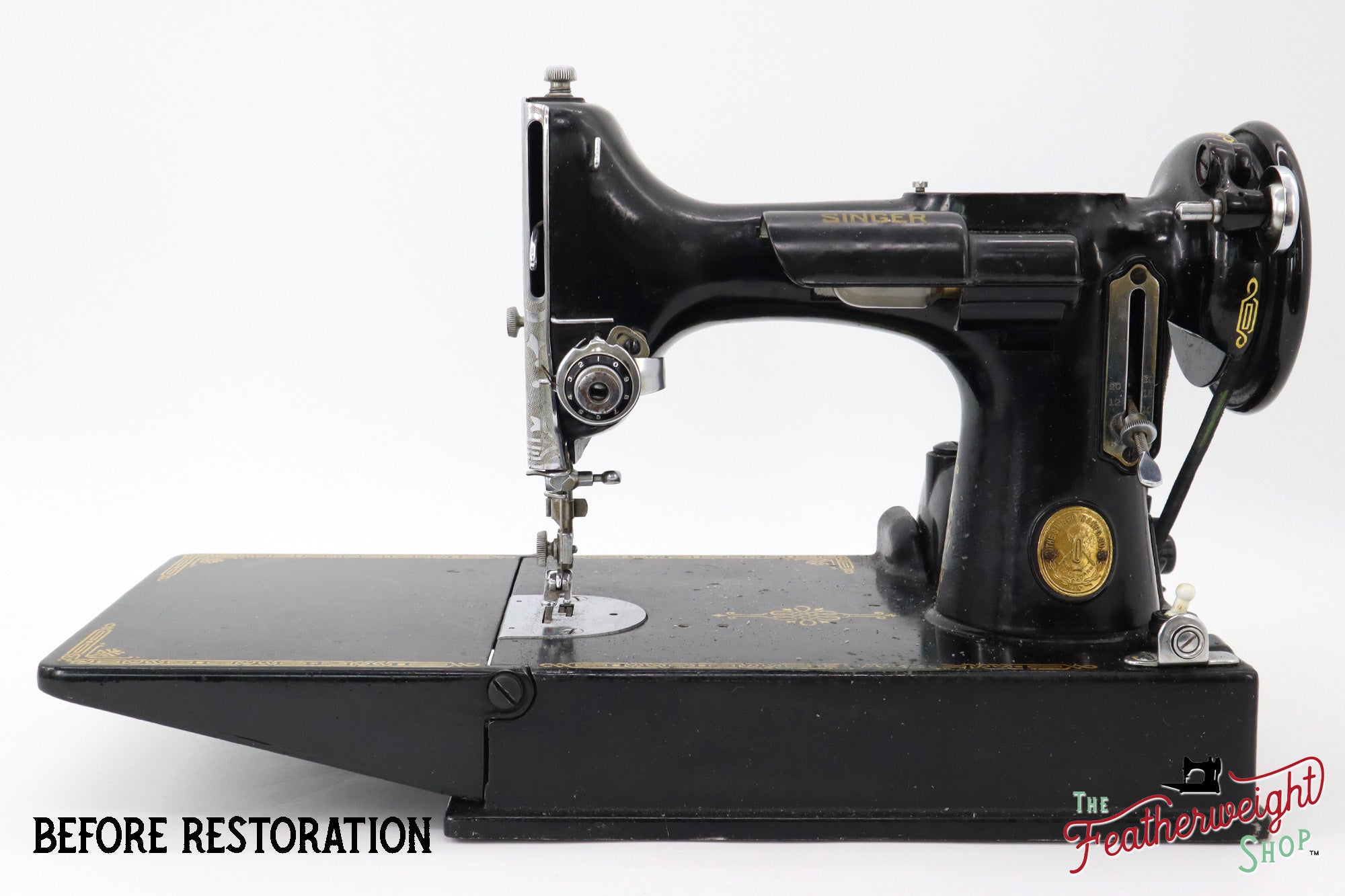 Singer Featherweight 221K Sewing Machine EG077***, RARE Great Britain Decal - Fully Restored in Gloss Black