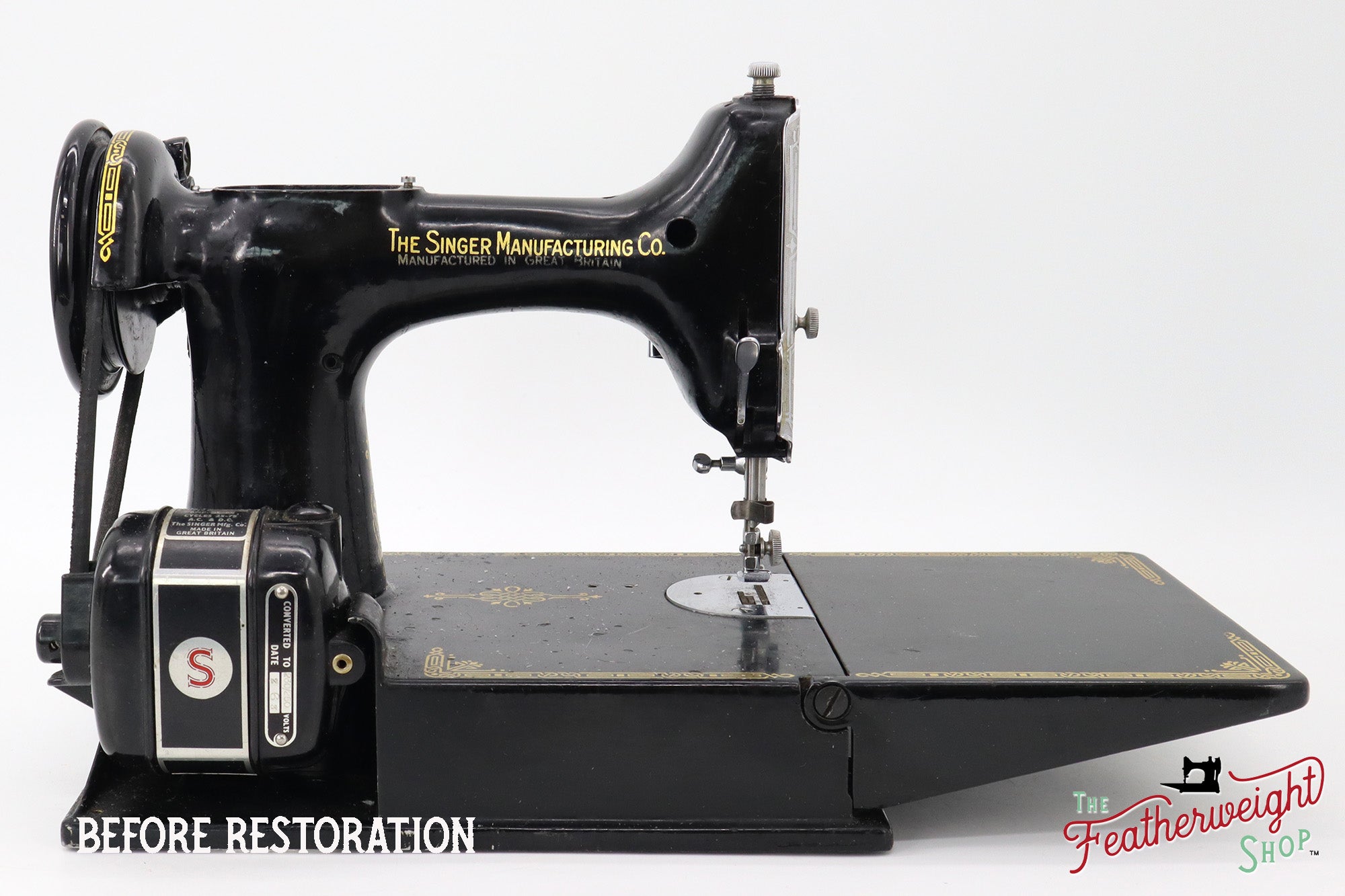 Singer Featherweight 221K Sewing Machine EG077***, RARE Great Britain Decal - Fully Restored in Gloss Black