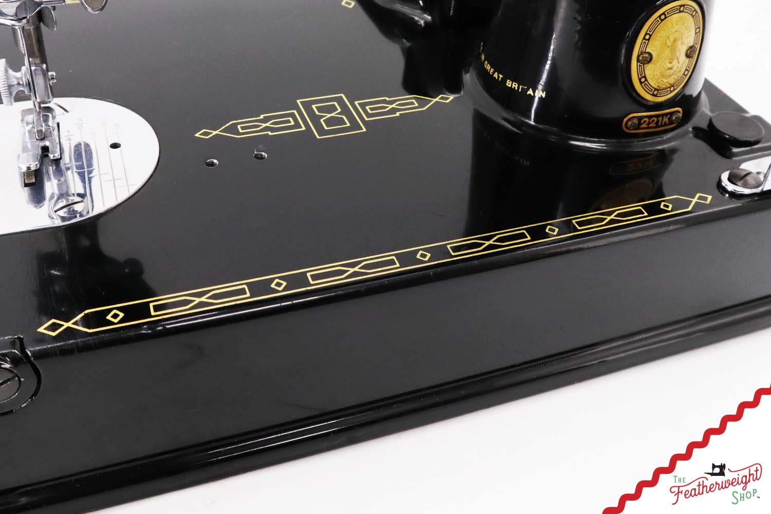 Singer Featherweight 221K Sewing Machine, 1957 - EM0203**