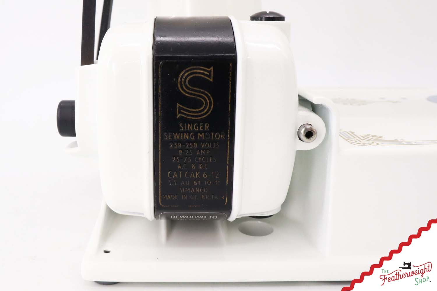 Featherweight 221K Sewing Machine, EE152*** - 1947