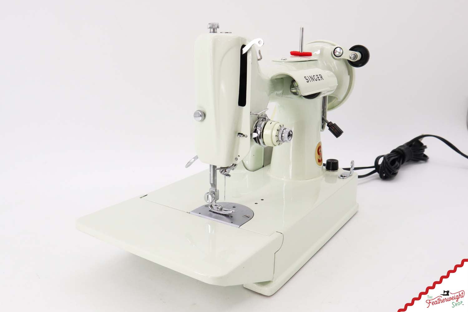 Singer Featherweight 221K Sewing Machine, WHITE - EY991***