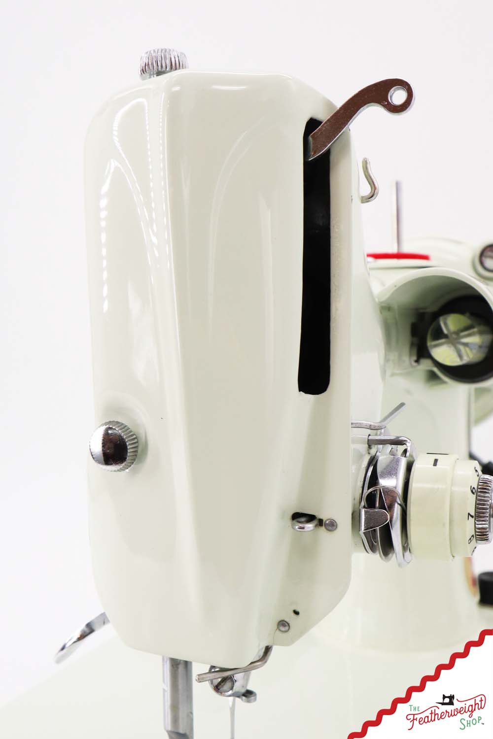 Singer Featherweight 221K Sewing Machine, WHITE - EY991***