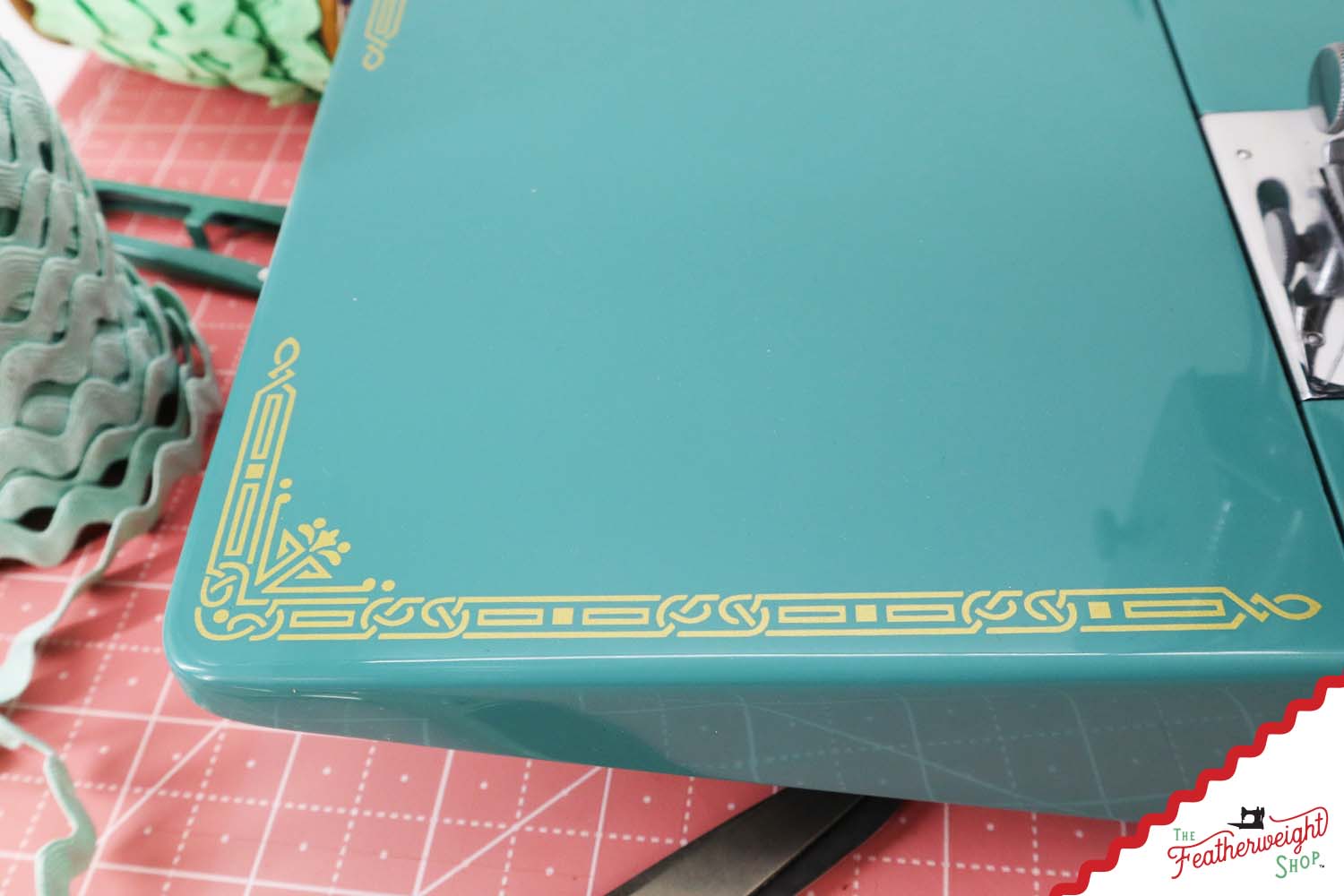 Singer Featherweight 221K, Centennial - EG9647**, Rare Great Britain Decal - Fully Restored in Lagoon