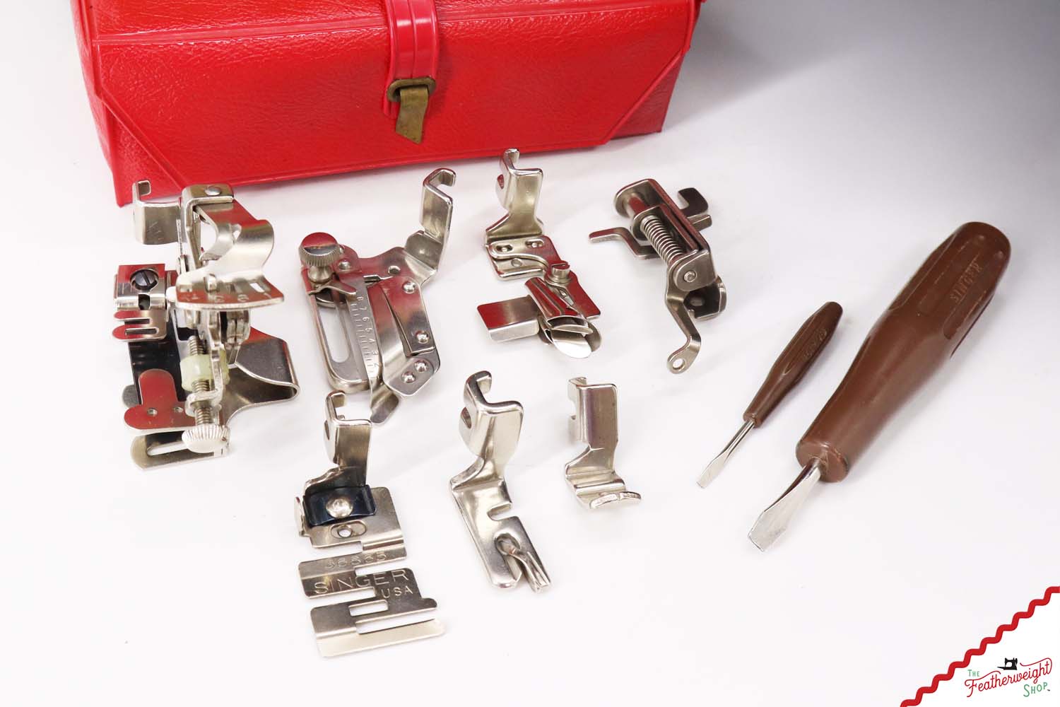 Singer Featherweight 222K Sewing Machine, Red 'S' - ES352*** - 1961