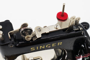 Singer Sewhandy Model 20 - Black, Red 'S' - RARE, Complete Set