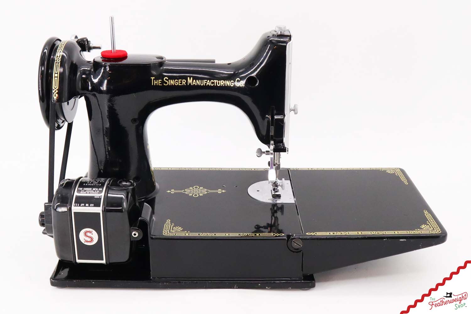 Singer Featherweight 221 Sewing Machine, EH137*** - Quilter's Special!