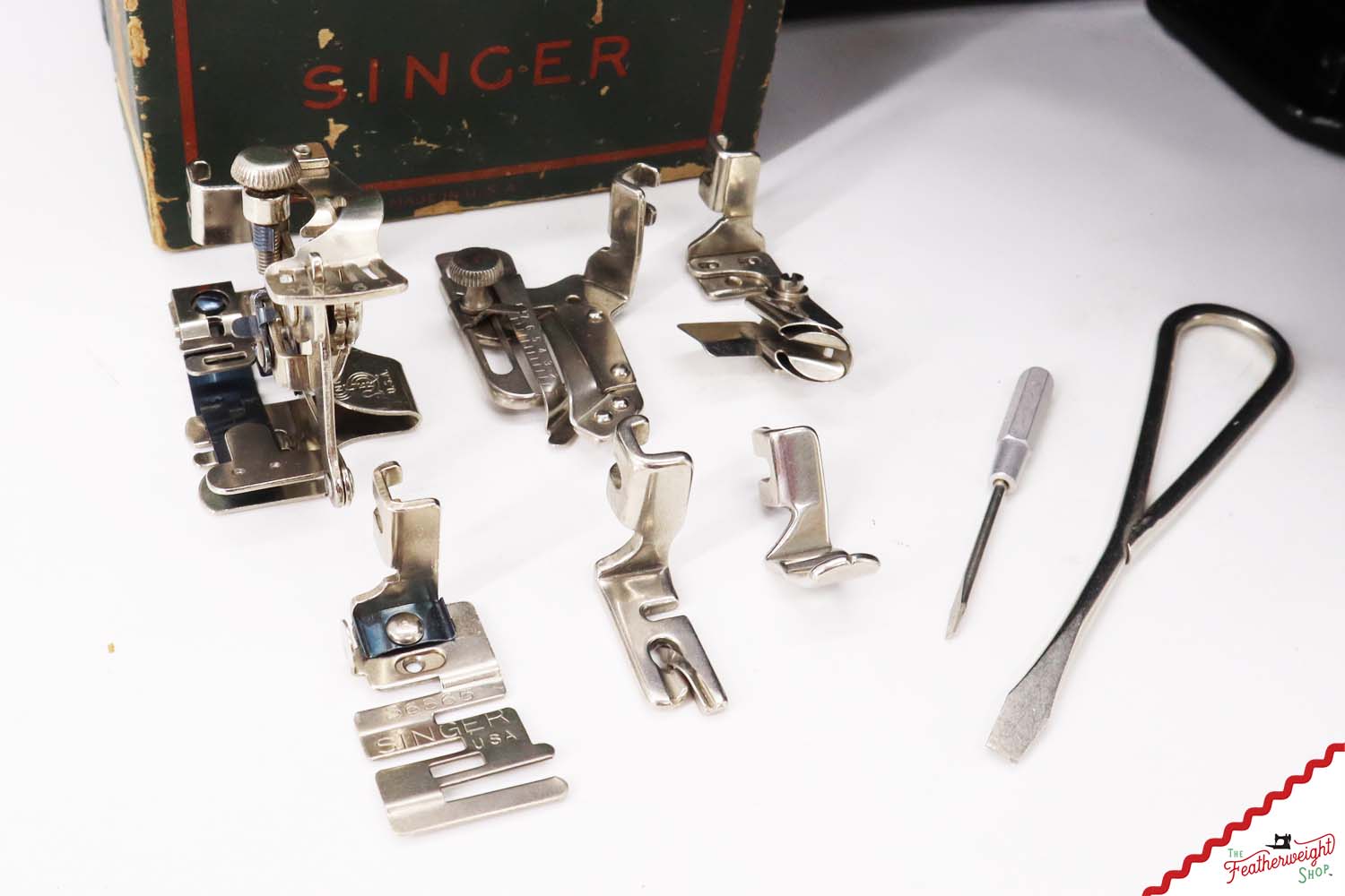 Singer Featherweight 221 Sewing Machine, AG0046** - 1941