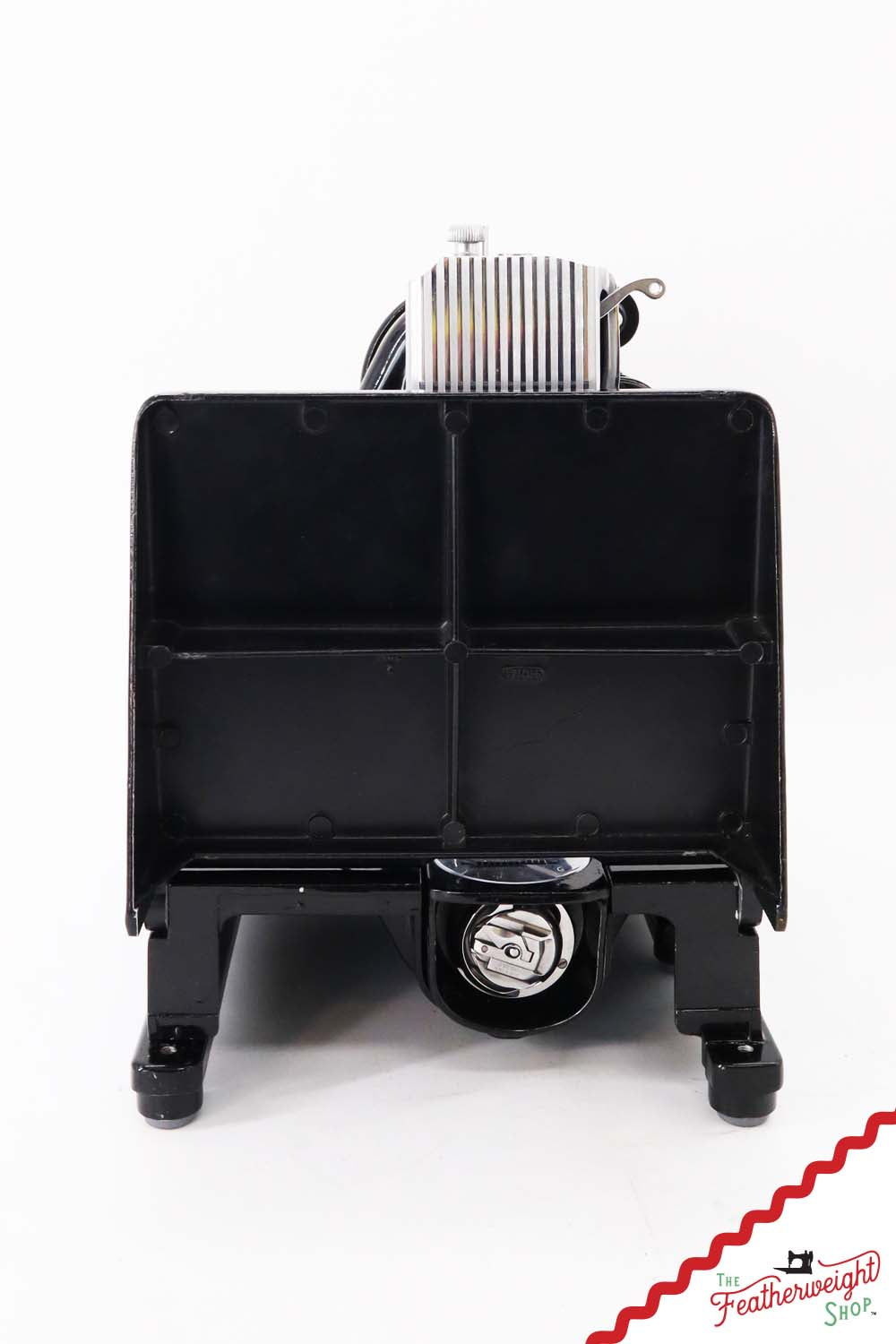 Singer Featherweight 222K Sewing Machine - EM6055**, 1957