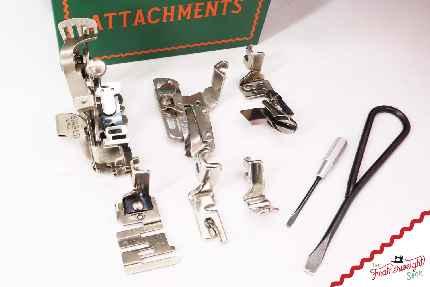 Singer Featherweight 221 AJ003*** - Fully Restored in Rosy Posy Pink