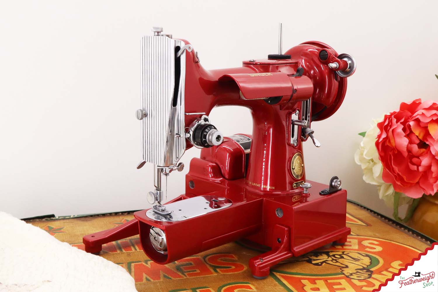 Singer Featherweight 222K - EJ2672** - Fully Restored in Candy Apple Red