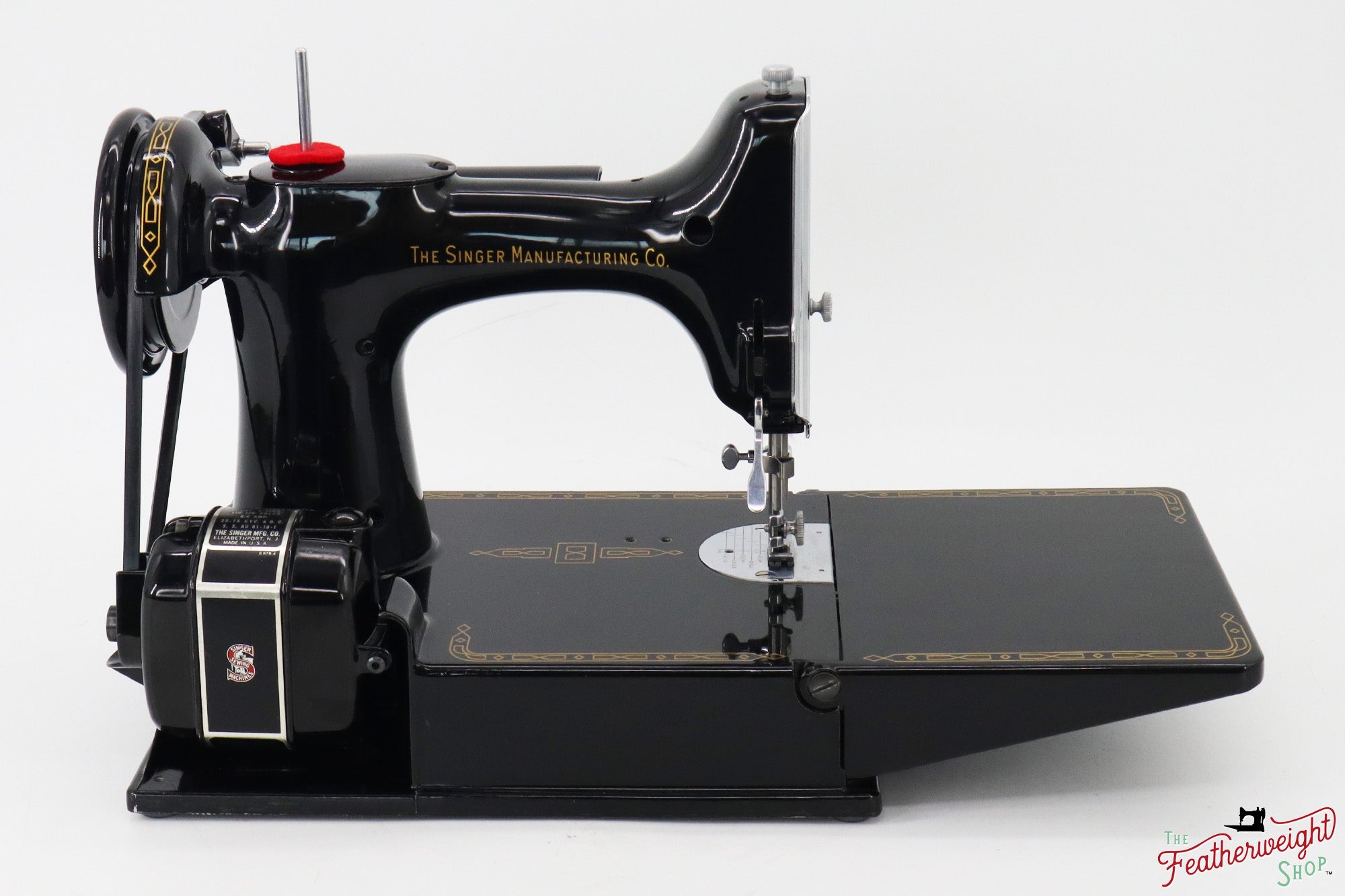 Singer Featherweight 221 Sewing Machine, AM364*** - 1956