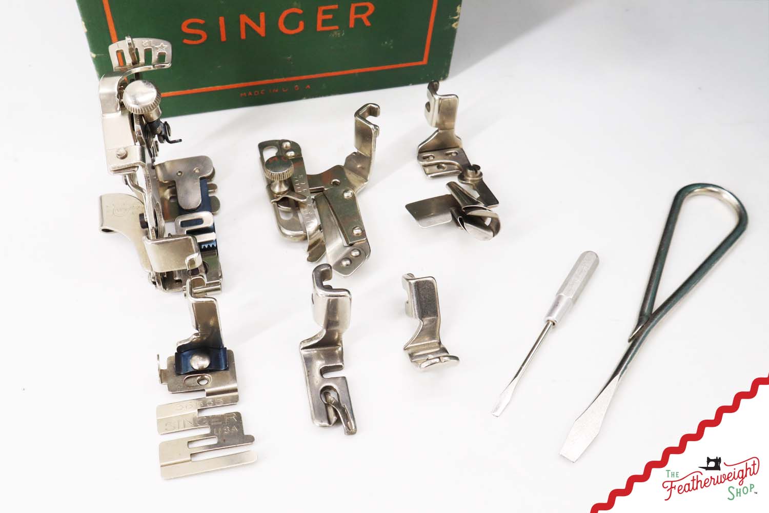 Singer Featherweight 221, AE079*** - Fully Restored in Lagoon