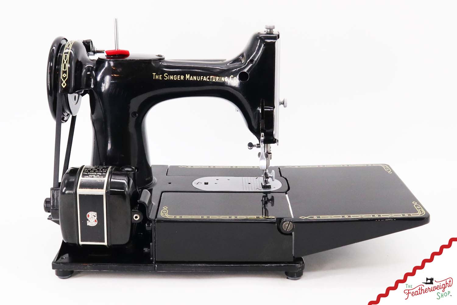 Singer Featherweight 222K Sewing Machine, Red 'S' - ES352*** - 1961