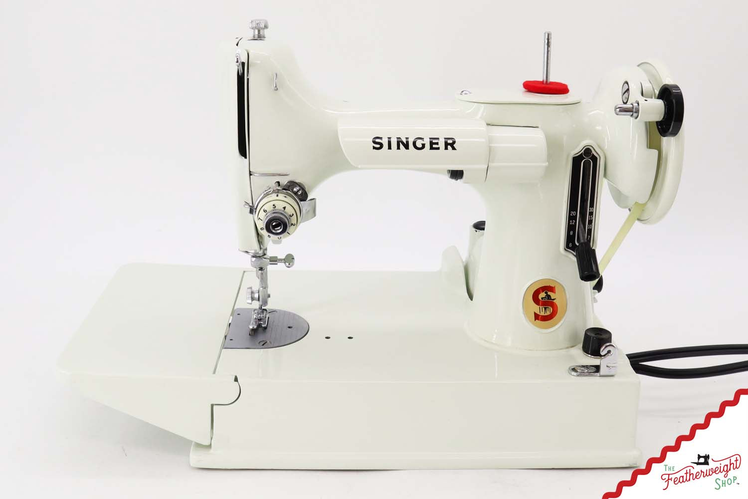 Singer Featherweight 221K Sewing Machine, WHITE - EY993***