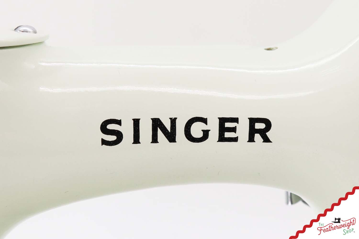 Singer Featherweight 221K Sewing Machine, WHITE - EY993***