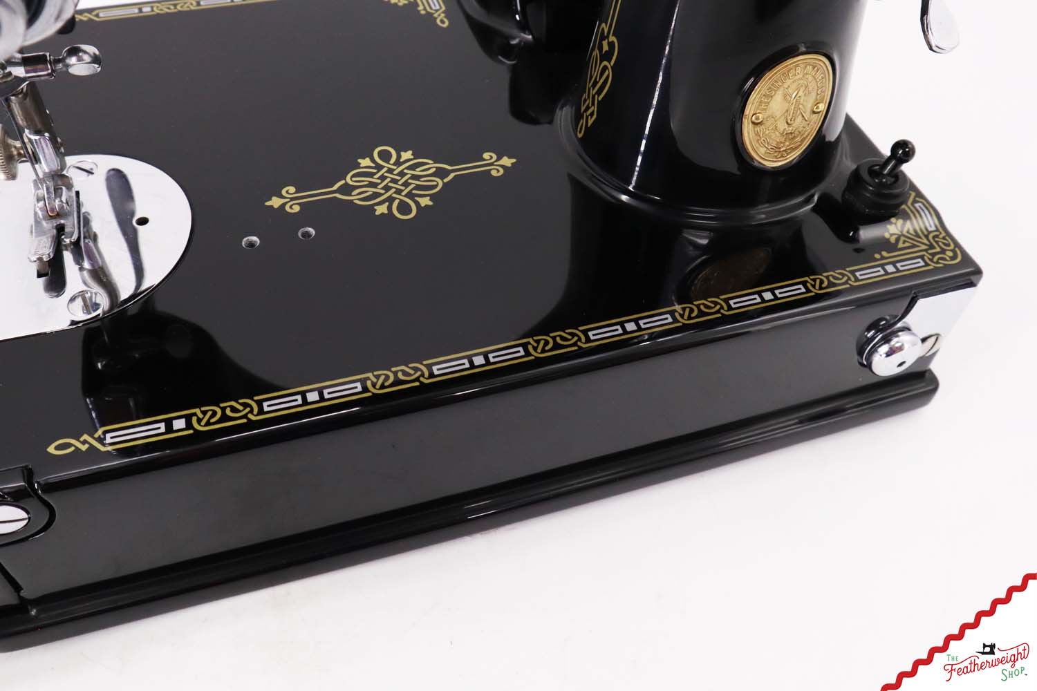 Singer Featherweight 221, "First-Run" 1933 AD551*** - Fully Restored in Gloss Black