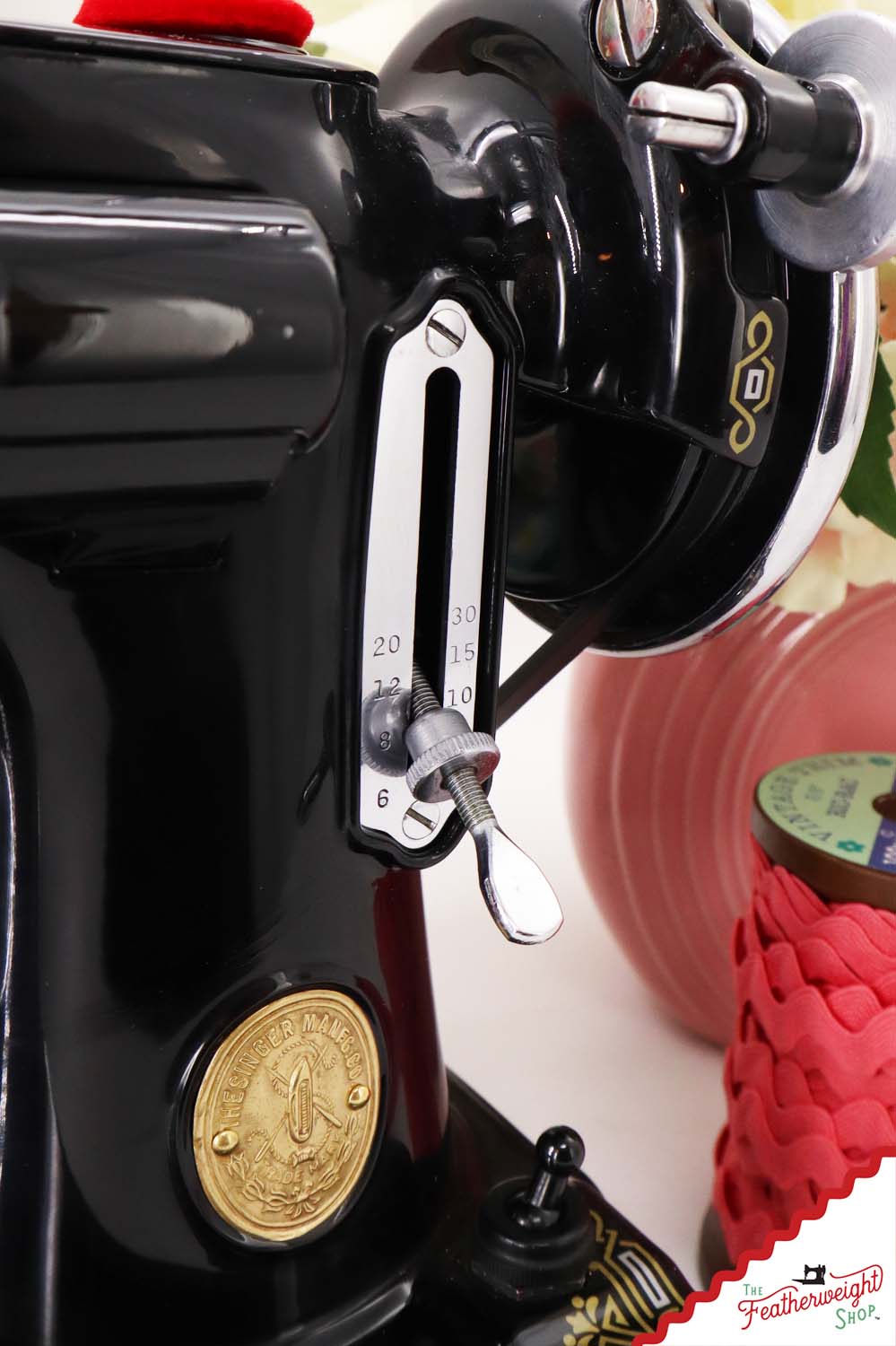 Singer Featherweight 221, "First-Run" 1933 AD551*** - Fully Restored in Gloss Black
