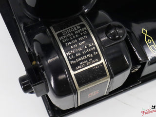 Load image into Gallery viewer, Singer Featherweight 221K Sewing Machine, 1956 - EL538***
