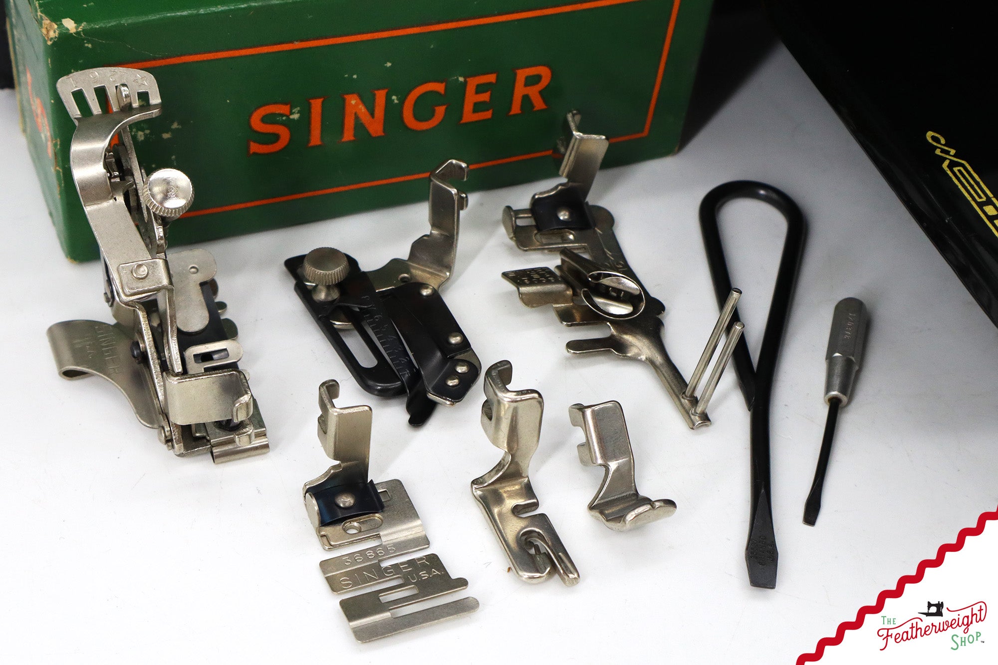 Singer Featherweight 221 Sewing Machine, AL031*** - 1952