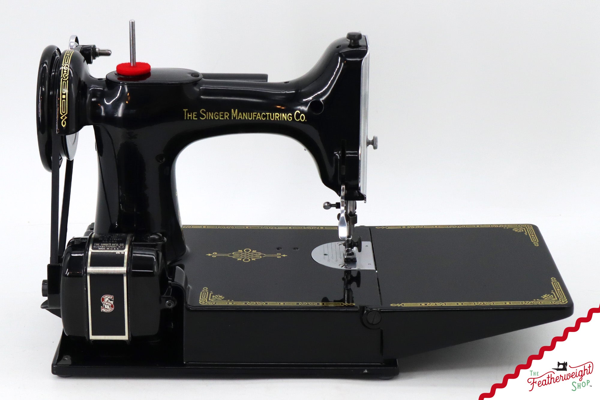 Singer Featherweight 221 Sewing Machine, AL031*** - 1952