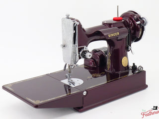 Load image into Gallery viewer, Singer Featherweight 221, AF870*** - Fully Restored in Star Garnet