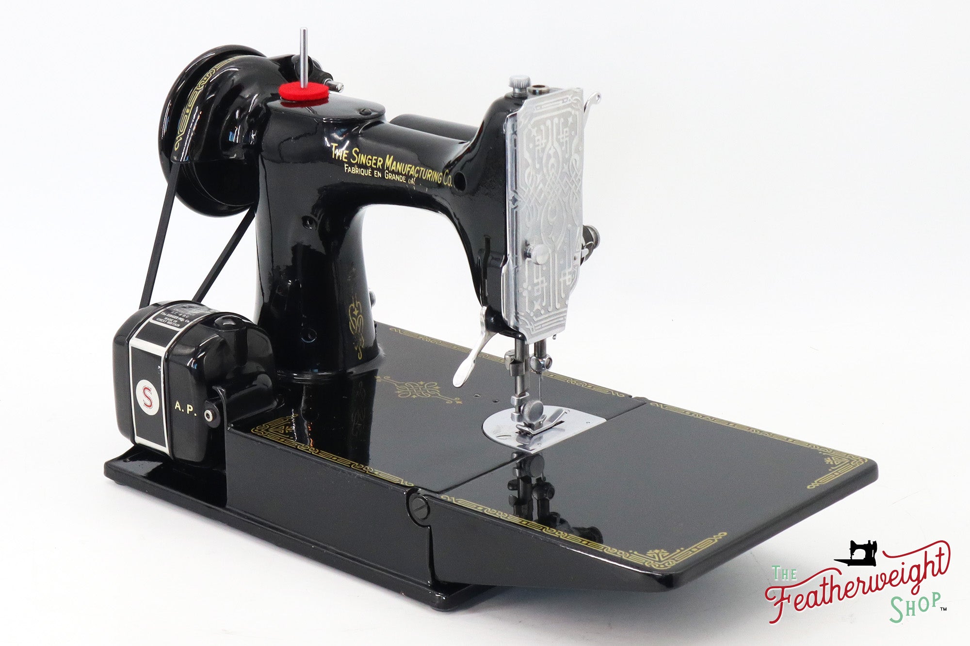 Singer Featherweight 221K Sewing Machine, French EF9120** and Sewhandy Set