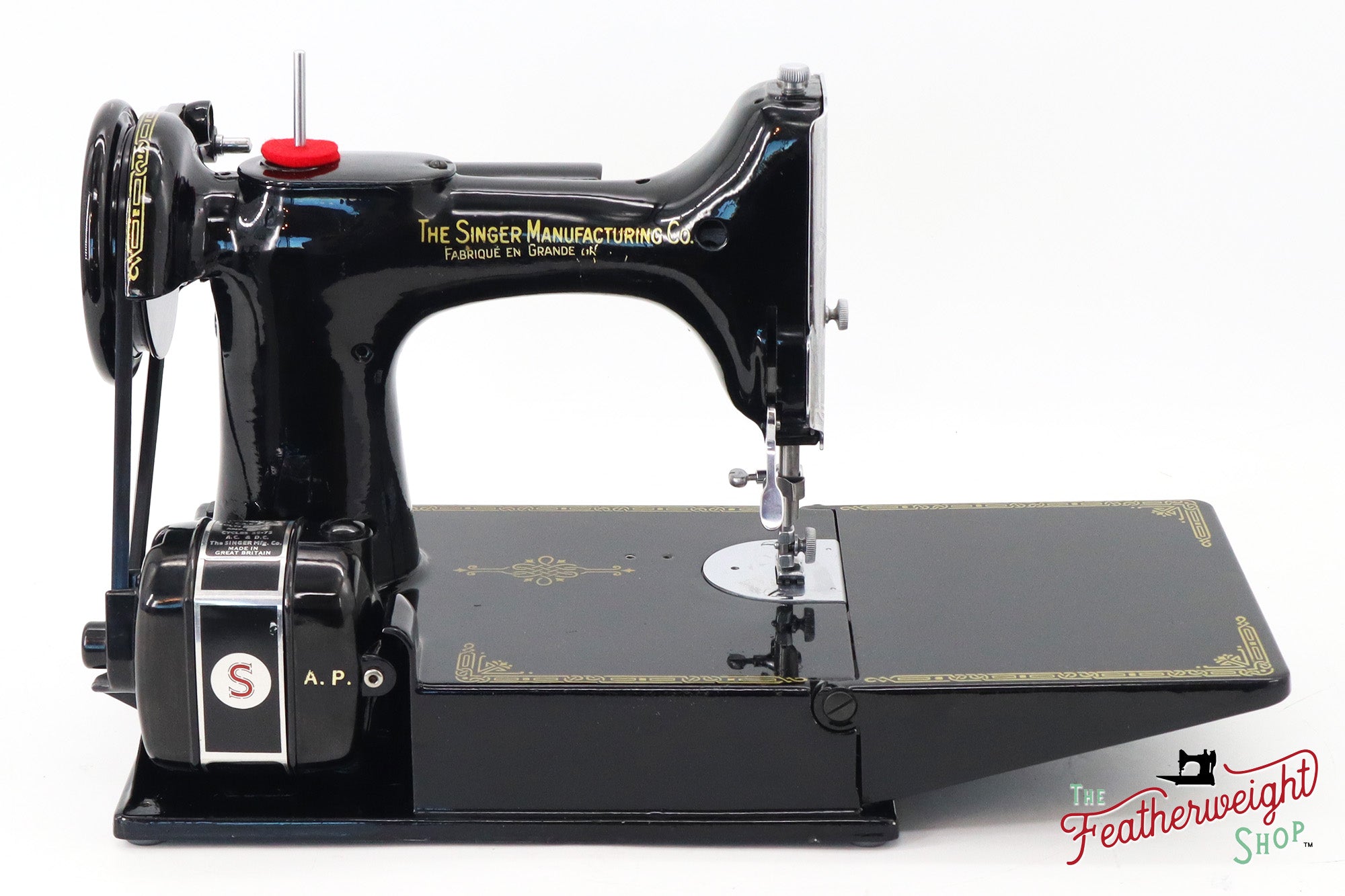 Singer Featherweight 221K Sewing Machine, French EF9120** and Sewhandy Set