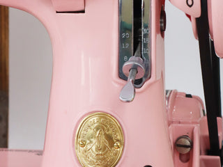 Load image into Gallery viewer, Singer Featherweight 221K, EF560*** - Fully Restored in Rosy Posy Pink