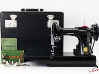 Load image into Gallery viewer, Singer Featherweight 221K Sewing Machine, 1957 - EM0172**