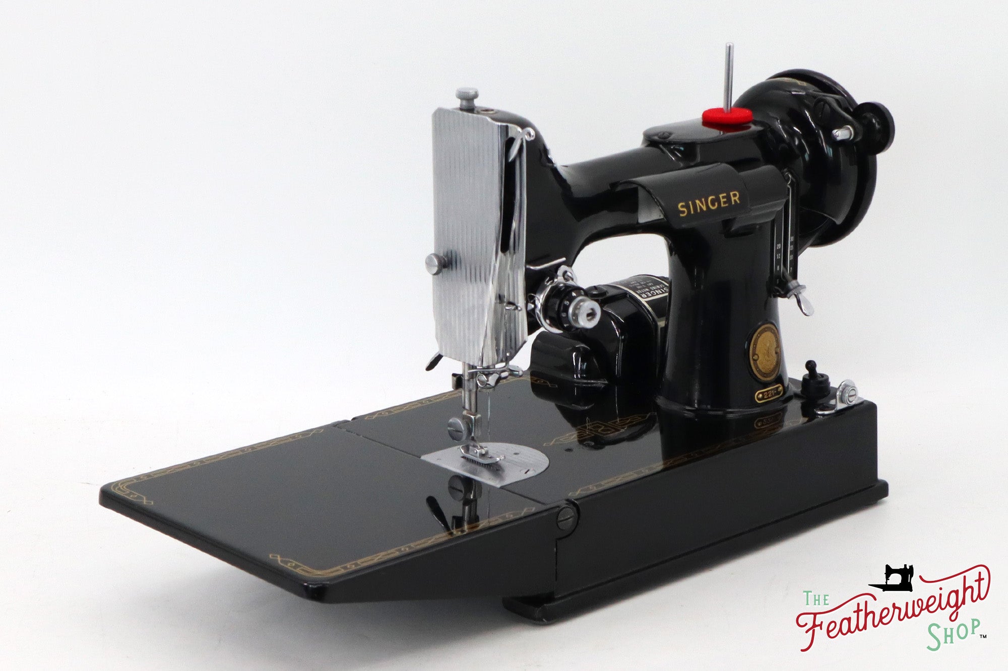 Singer Featherweight 221 Sewing Machine, AM660*** - 1957