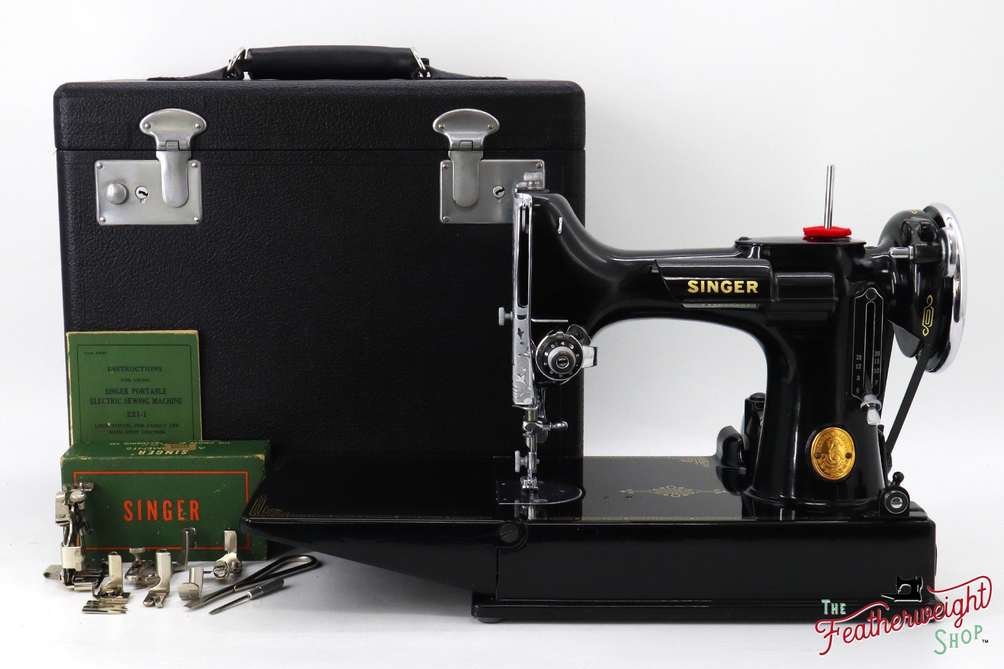 Singer Featherweight 221 Sewing Machine, AF865*** - 1941