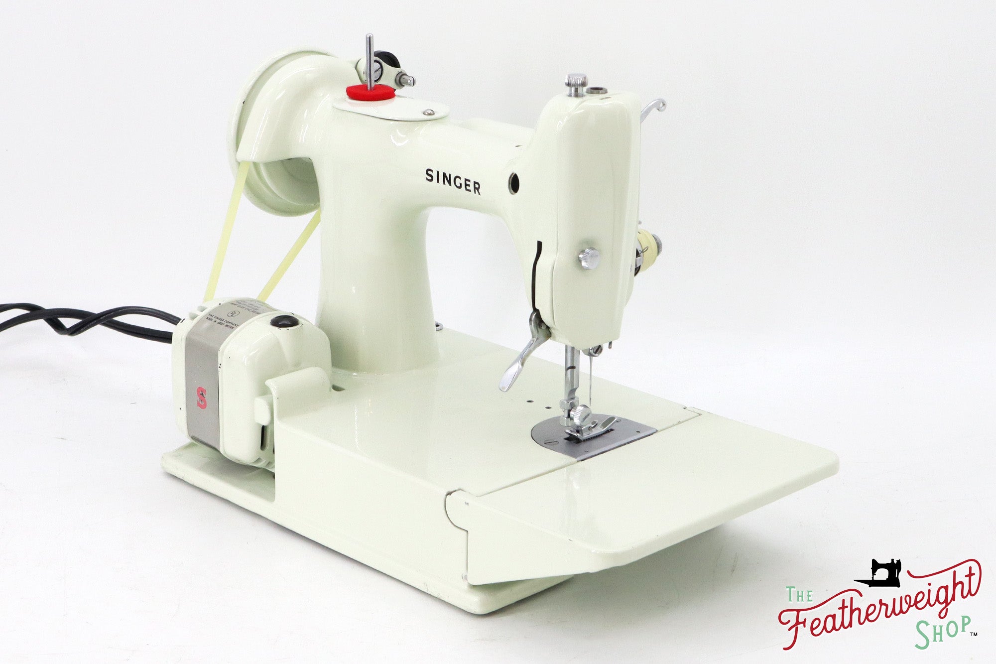 Singer Featherweight 221 Sewing Machine, WHITE - EV987***