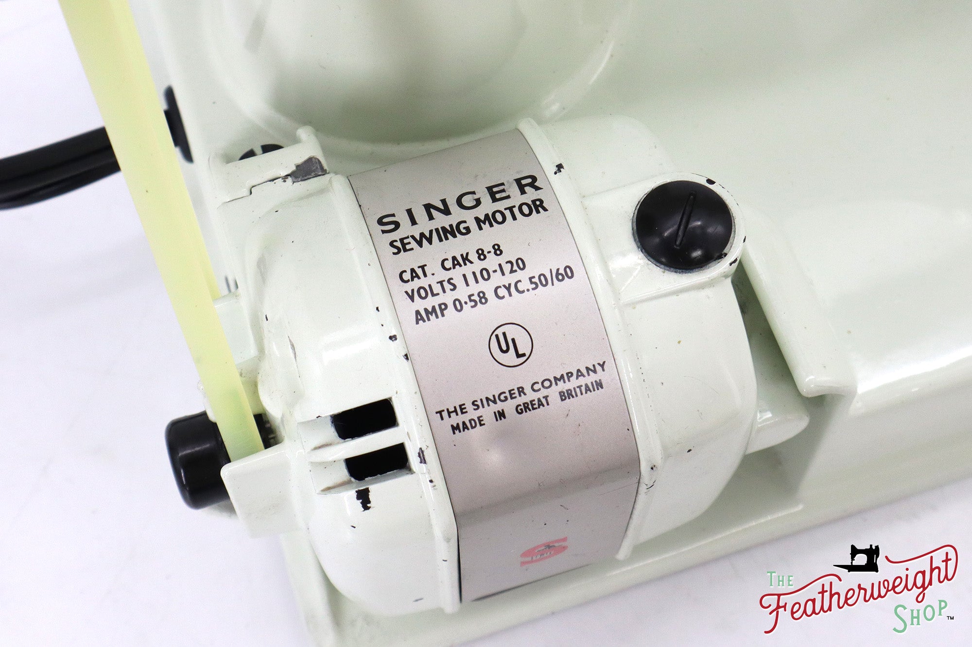 Singer Featherweight 221 Sewing Machine, WHITE - EV987***