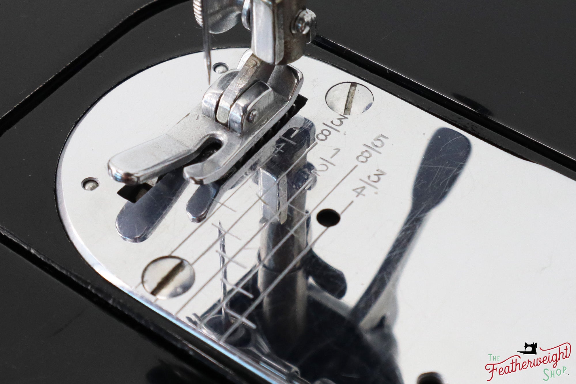 Singer Featherweight 222K Sewing Machine For Sale – The