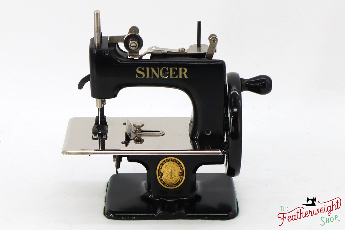 Singer Sewhandy Model 20-10 - Black, September 2024, Faire