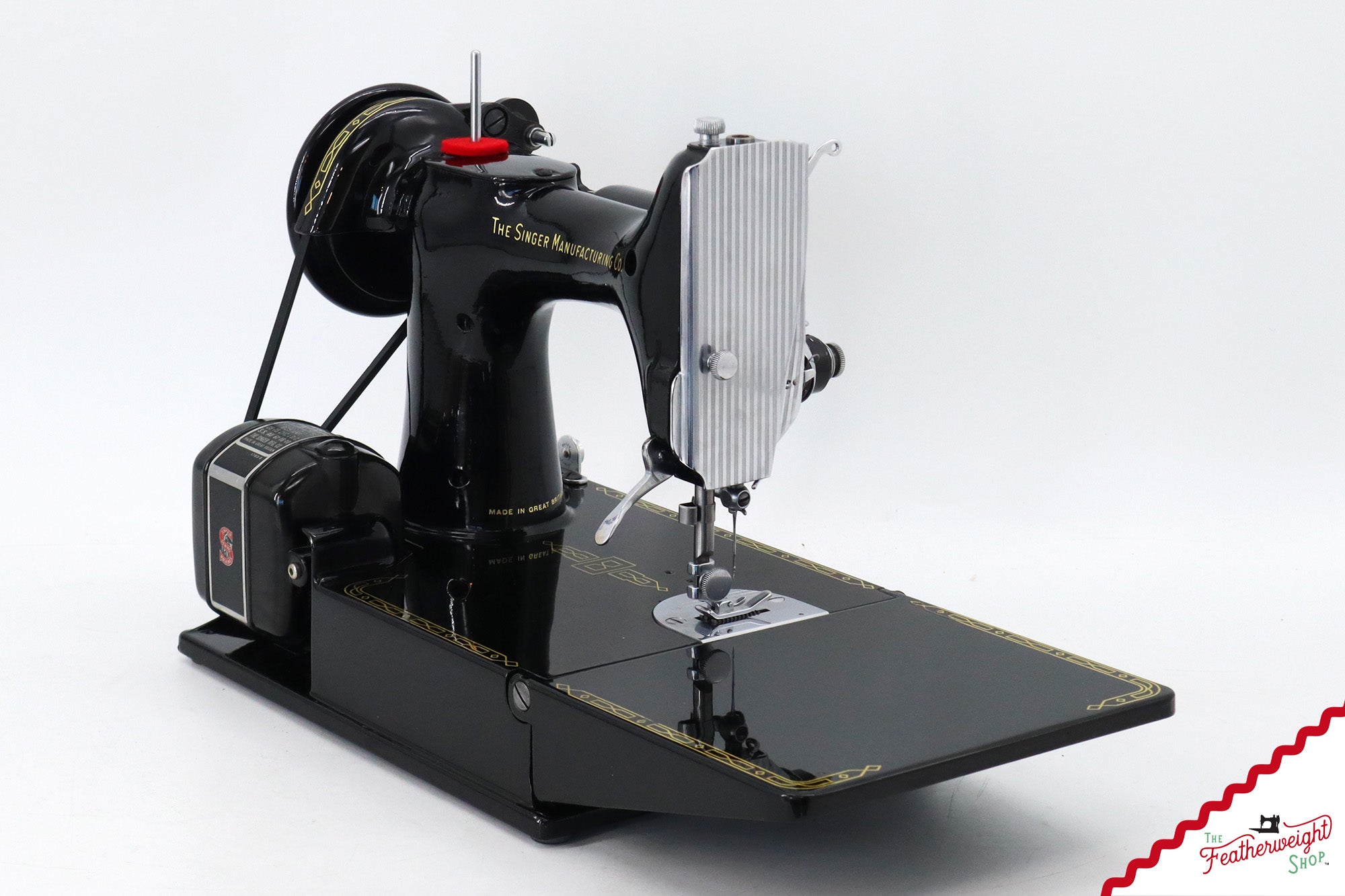 Singer Featherweight 221K Sewing Machine, 1957 - EM0204**