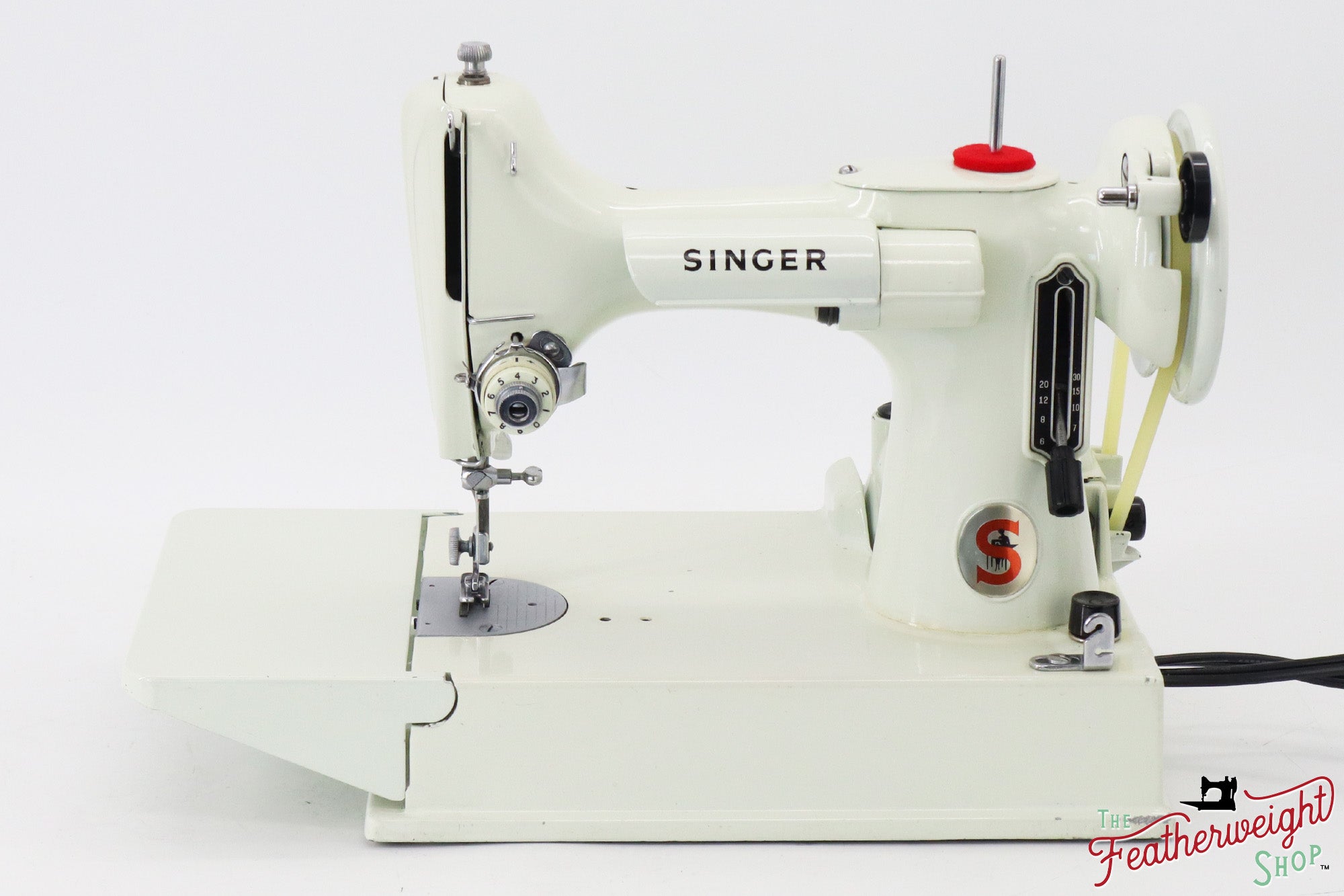 Singer Featherweight 221 Sewing Machine, WHITE - EV782
