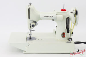 Singer Featherweight 221 Sewing Machine, WHITE - EV782***