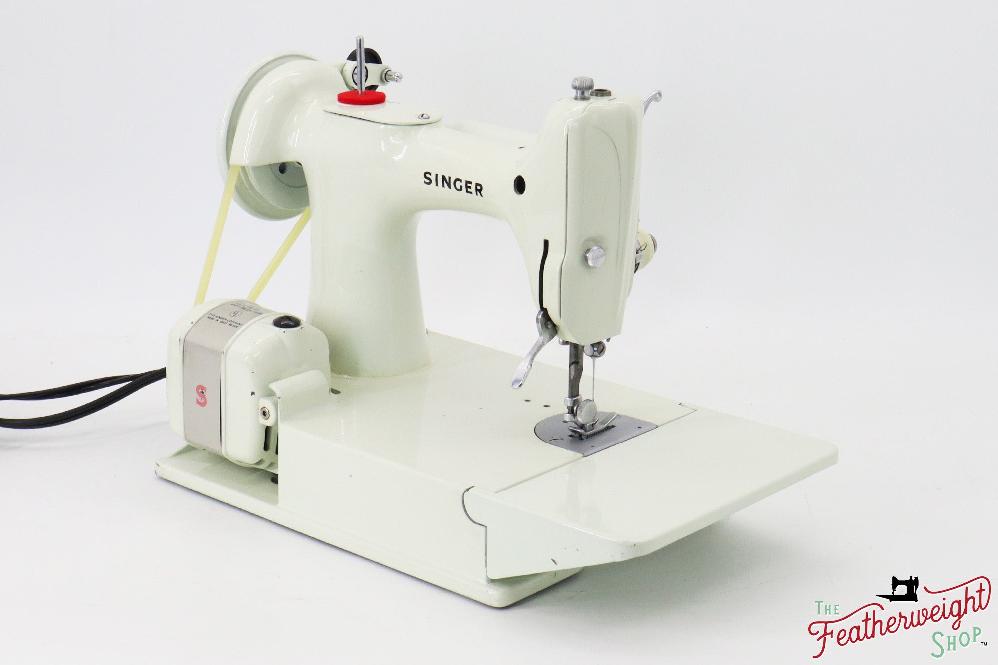 Singer Featherweight 221 Sewing Machine, WHITE - EV782***