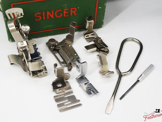 Load image into Gallery viewer, Singer Featherweight 221K Sewing Machine, 1950 - EG303***