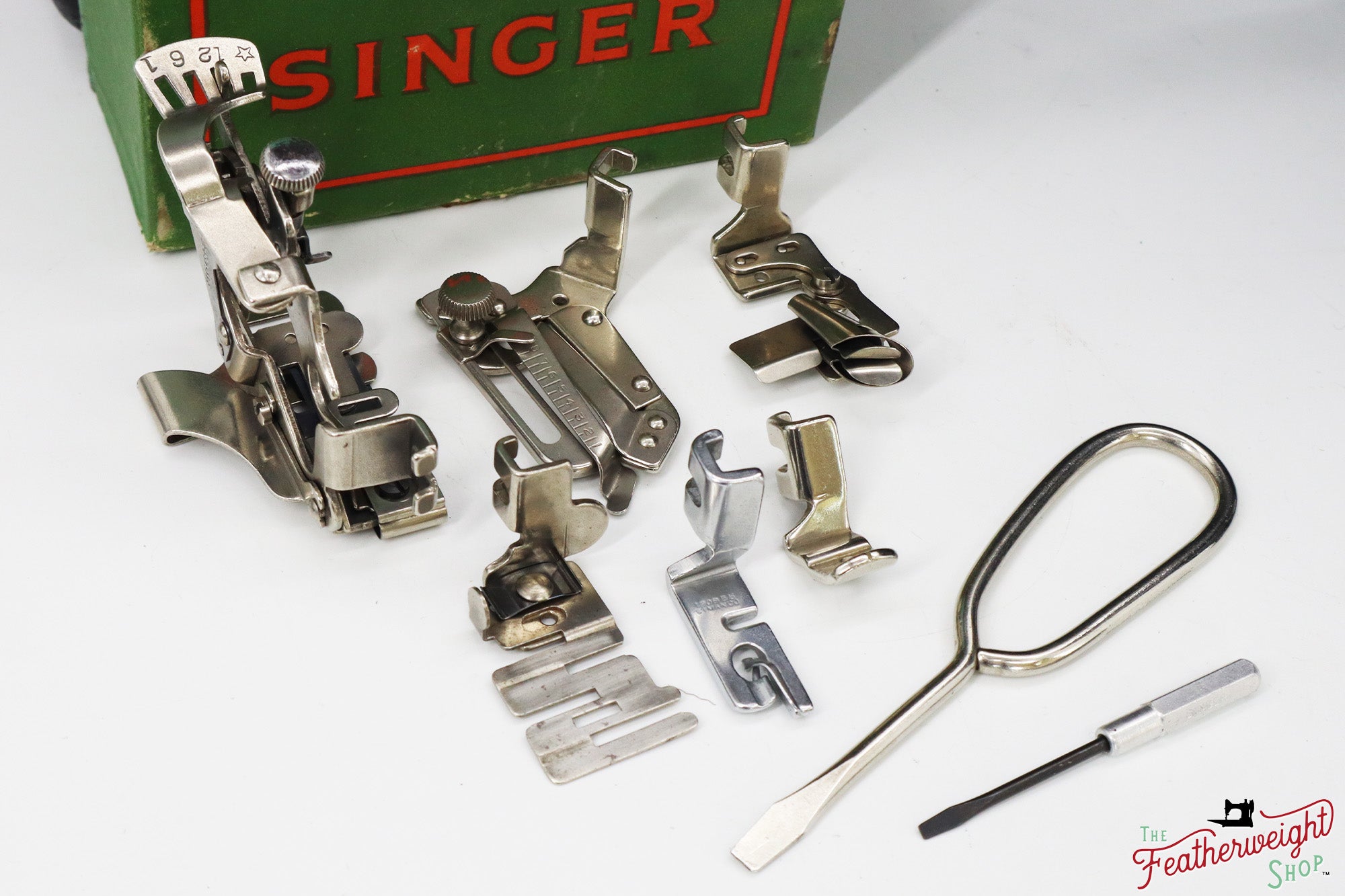 Singer Featherweight Swedish 221K Sewing Machine, EH141***