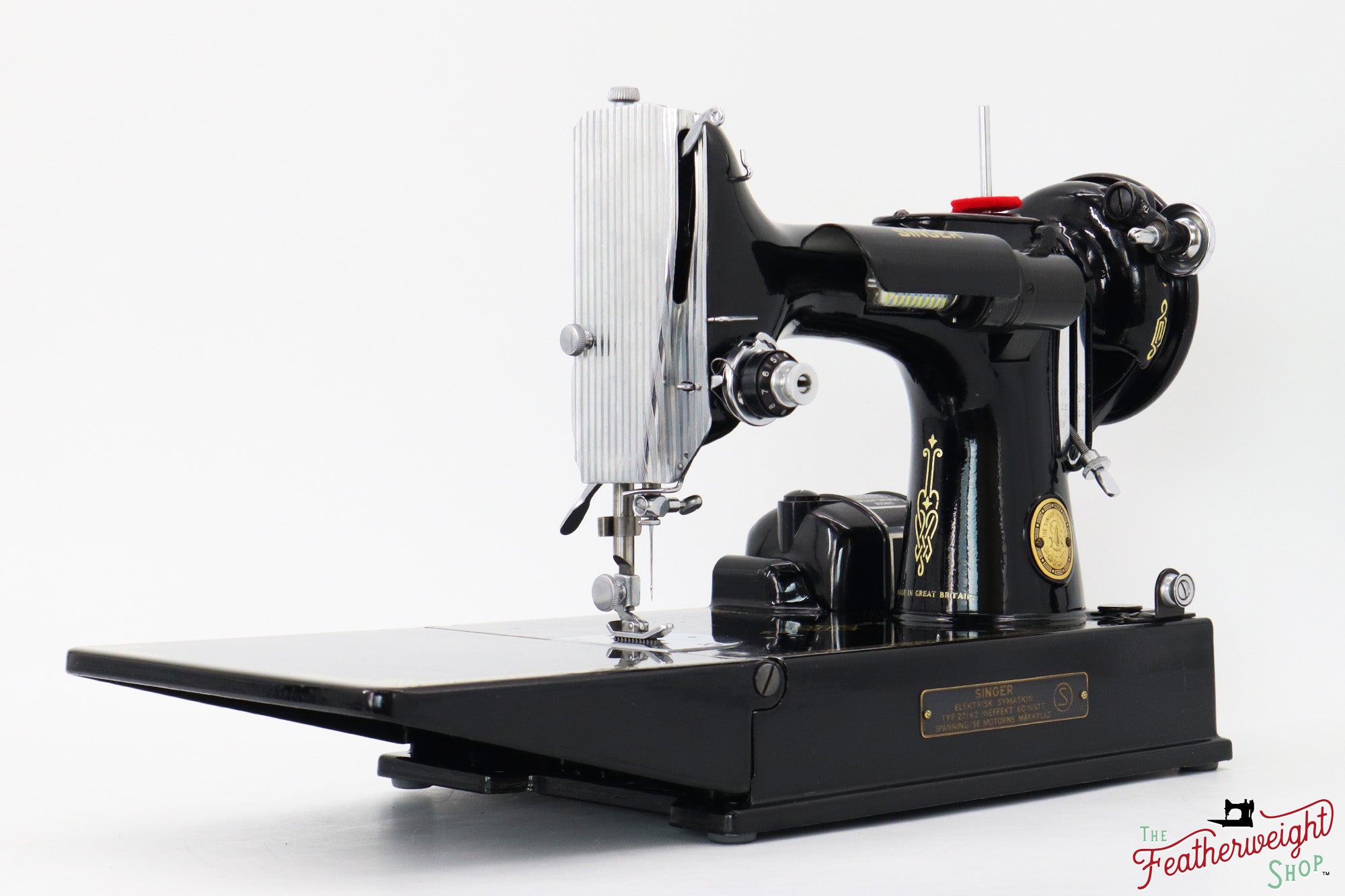 Singer Featherweight Swedish 221K Sewing Machine, EH141***