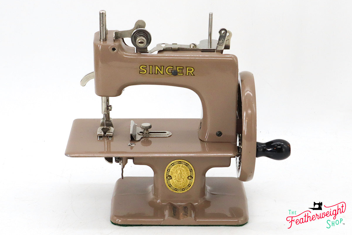 Singer Sewhandy Model 20 - Safari Brown - RARE, Complete Set October, 2024